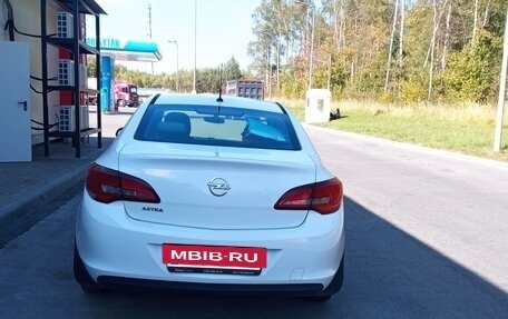 Opel Astra J, 2013 год, 675 000 рублей, 10 фотография