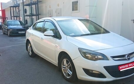Opel Astra J, 2013 год, 675 000 рублей, 6 фотография