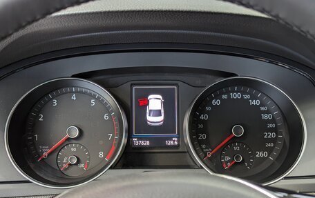 Volkswagen Passat B8 рестайлинг, 2017 год, 1 700 000 рублей, 19 фотография