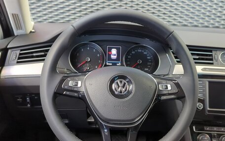 Volkswagen Passat B8 рестайлинг, 2017 год, 1 700 000 рублей, 20 фотография