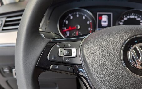 Volkswagen Passat B8 рестайлинг, 2017 год, 1 700 000 рублей, 37 фотография