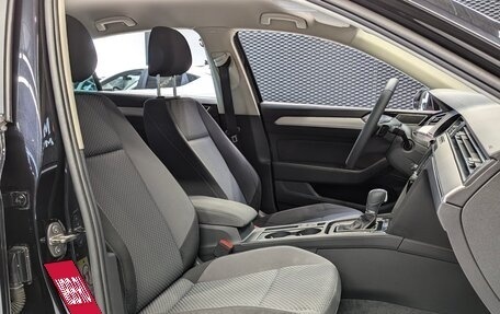 Volkswagen Passat B8 рестайлинг, 2017 год, 1 700 000 рублей, 29 фотография