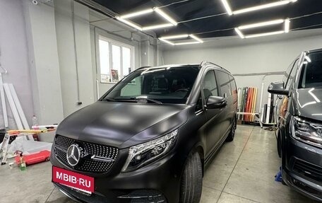Mercedes-Benz V-Класс, 2019 год, 5 000 000 рублей, 2 фотография