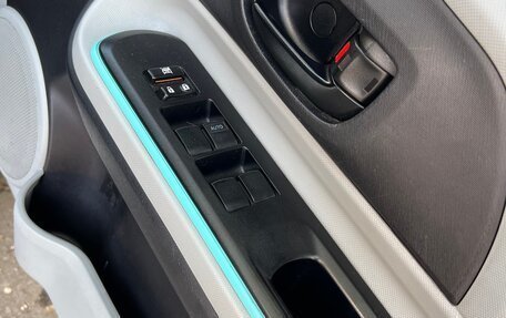 Toyota Aqua I, 2012 год, 670 000 рублей, 19 фотография