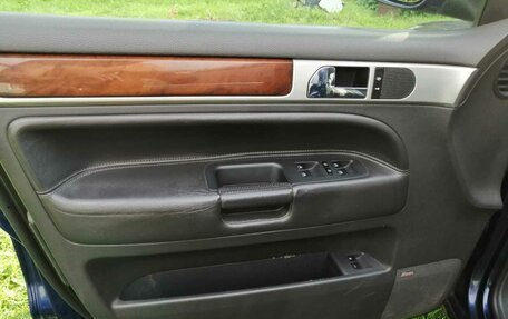 Volkswagen Touareg III, 2007 год, 1 290 000 рублей, 24 фотография