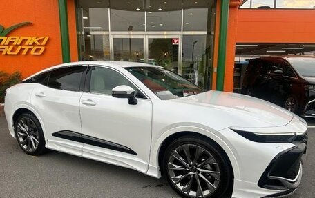 Toyota Crown, 2024 год, 4 090 000 рублей, 2 фотография