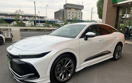 Toyota Crown, 2024 год, 4 090 000 рублей, 5 фотография