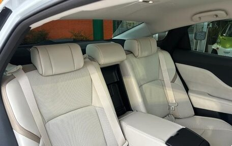 Toyota Crown, 2024 год, 4 090 000 рублей, 25 фотография