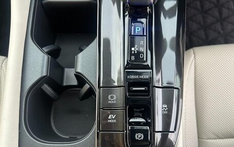 Toyota Crown, 2024 год, 4 090 000 рублей, 20 фотография