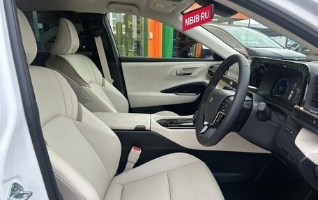 Toyota Crown, 2024 год, 4 090 000 рублей, 15 фотография
