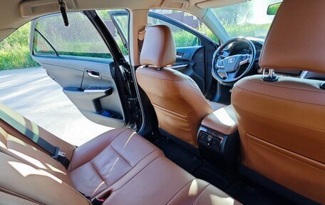 Toyota Camry, 2016 год, 1 950 000 рублей, 8 фотография
