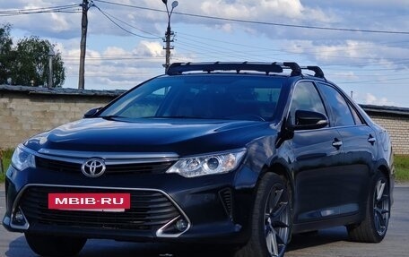 Toyota Camry, 2016 год, 1 950 000 рублей, 6 фотография