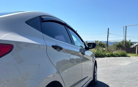 Hyundai Solaris II рестайлинг, 2015 год, 1 350 000 рублей, 5 фотография