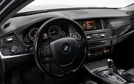 BMW 5 серия, 2015 год, 1 945 000 рублей, 11 фотография