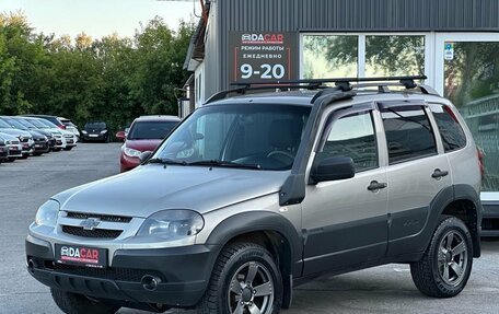 Chevrolet Niva I рестайлинг, 2019 год, 899 000 рублей, 3 фотография