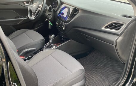 Hyundai Solaris II рестайлинг, 2018 год, 1 350 000 рублей, 9 фотография