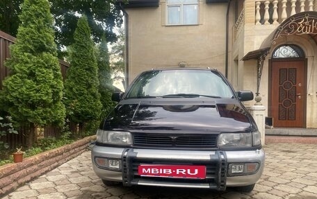Mitsubishi Space Wagon III, 1995 год, 205 000 рублей, 1 фотография