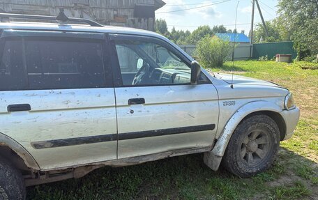 Mitsubishi Montero Sport, 2002 год, 199 000 рублей, 4 фотография