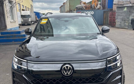 Volkswagen Teramont, 2025 год, 6 250 000 рублей, 2 фотография
