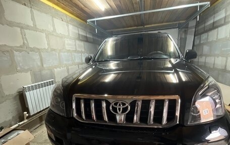Toyota Land Cruiser Prado 120 рестайлинг, 2007 год, 2 690 000 рублей, 5 фотография