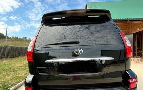Toyota Land Cruiser Prado 120 рестайлинг, 2007 год, 2 690 000 рублей, 2 фотография