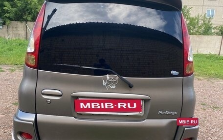 Toyota FunCargo, 2002 год, 450 000 рублей, 4 фотография
