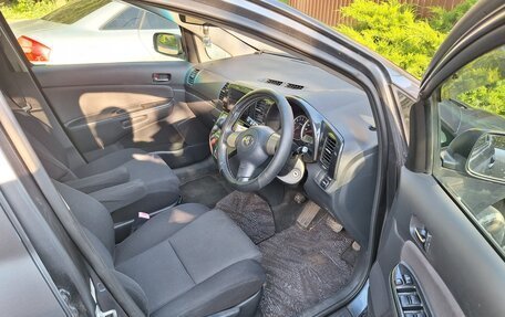 Toyota Wish II, 2004 год, 750 000 рублей, 12 фотография