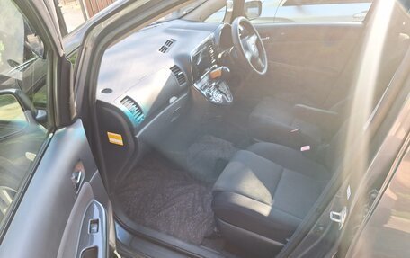 Toyota Wish II, 2004 год, 750 000 рублей, 15 фотография