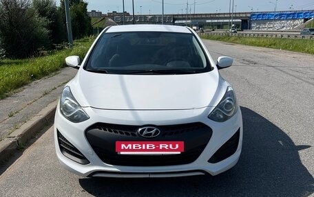 Hyundai i30 II рестайлинг, 2013 год, 840 000 рублей, 4 фотография