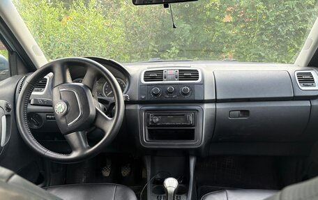 Skoda Fabia II, 2010 год, 450 000 рублей, 5 фотография