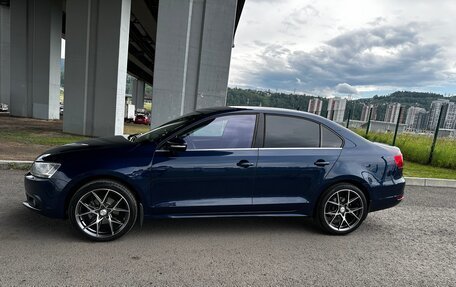 Volkswagen Jetta VI, 2011 год, 1 180 000 рублей, 3 фотография