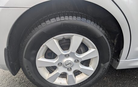 Nissan Tiida, 2011 год, 950 000 рублей, 11 фотография