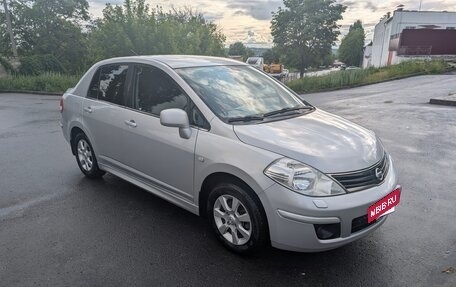 Nissan Tiida, 2011 год, 950 000 рублей, 2 фотография