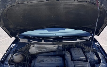 Volkswagen Tiguan I, 2011 год, 1 995 000 рублей, 10 фотография