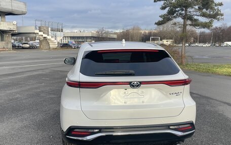 Toyota Venza, 2022 год, 2 800 000 рублей, 2 фотография