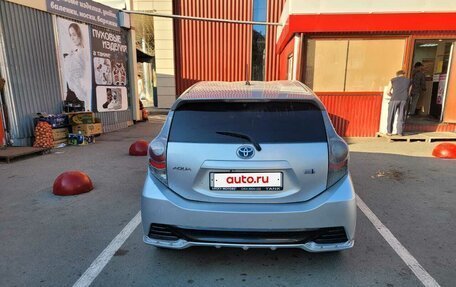 Toyota Aqua I, 2012 год, 700 000 рублей, 6 фотография