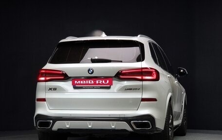 BMW X5, 2021 год, 6 740 000 рублей, 4 фотография