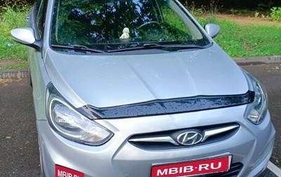 Hyundai Solaris II рестайлинг, 2011 год, 720 000 рублей, 1 фотография