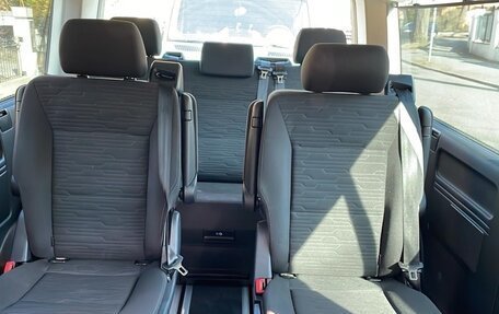 Volkswagen Multivan T6 рестайлинг, 2021 год, 6 000 000 рублей, 11 фотография