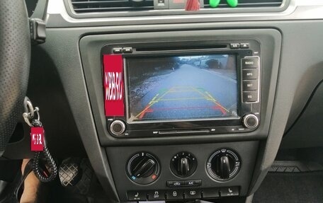 Skoda Rapid I, 2014 год, 1 050 000 рублей, 19 фотография