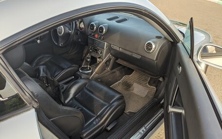 Audi TT, 2004 год, 850 000 рублей, 8 фотография