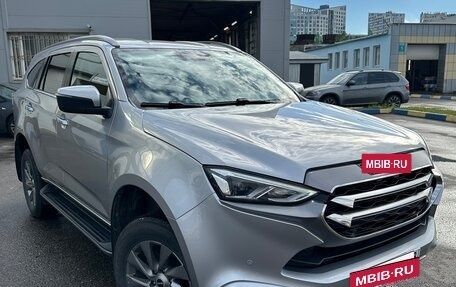 Isuzu MU-X, 2021 год, 5 100 000 рублей, 21 фотография