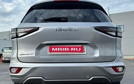 Isuzu MU-X, 2021 год, 5 100 000 рублей, 26 фотография