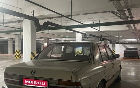 BMW 5 серия, 1983 год, 490 000 рублей, 4 фотография
