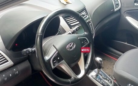 Hyundai Solaris II рестайлинг, 2011 год, 720 000 рублей, 11 фотография