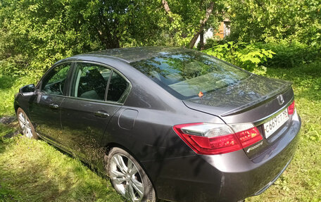 Honda Accord IX рестайлинг, 2013 год, 1 500 000 рублей, 2 фотография