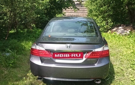 Honda Accord IX рестайлинг, 2013 год, 1 500 000 рублей, 3 фотография