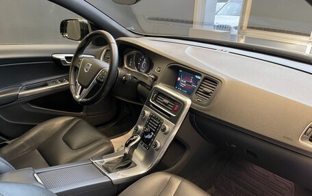 Volvo S60 Cross Country, 2016 год, 2 050 000 рублей, 15 фотография