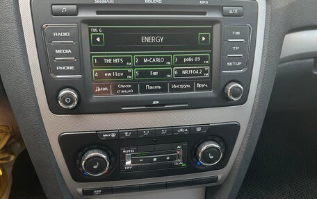 Skoda Octavia, 2011 год, 800 000 рублей, 10 фотография