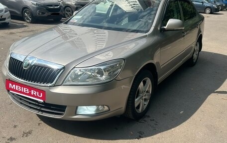 Skoda Octavia, 2011 год, 800 000 рублей, 8 фотография